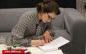 Oddać hołd ziemi raciborskiej! Dr Marcela Szymańska w bibliotece (18)