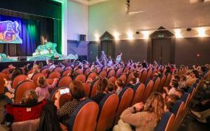 Szkoły i przedszkola w bajkowej przygodzie Jasia i Małgosi (17)