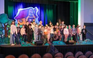 Szkoły i przedszkola w bajkowej przygodzie Jasia i Małgosi (13)