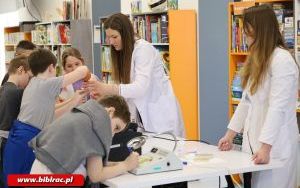 Światowy Dzień Wody z Wodociągami Raciborskimi w bibliotece (10)