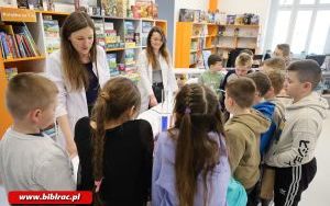 Światowy Dzień Wody z Wodociągami Raciborskimi w bibliotece (1)