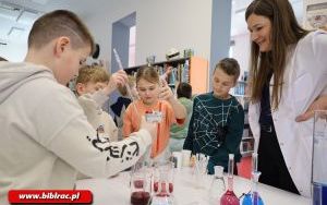Światowy Dzień Wody z Wodociągami Raciborskimi w bibliotece (5)