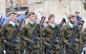 Uroczysta przysięga żołnierzy Wojsk Obrony Terytorialnej na raciborskim Rynku (2)