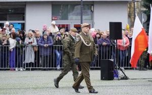 Uroczysta przysięga żołnierzy Wojsk Obrony Terytorialnej na raciborskim Rynku (14)