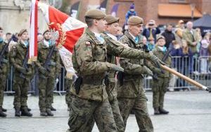 Uroczysta przysięga żołnierzy Wojsk Obrony Terytorialnej na raciborskim Rynku (13)