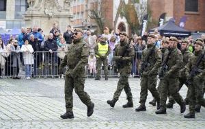 Uroczysta przysięga żołnierzy Wojsk Obrony Terytorialnej na raciborskim Rynku (13)