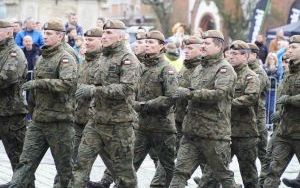 Uroczysta przysięga żołnierzy Wojsk Obrony Terytorialnej na raciborskim Rynku (15)