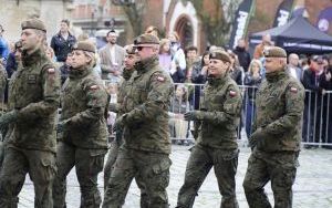 Uroczysta przysięga żołnierzy Wojsk Obrony Terytorialnej na raciborskim Rynku (16)
