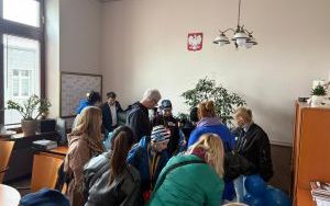 Podopieczni Stowarzyszenia PERSONA z wizytą w Urzędzie Miasta Racibórz (2)