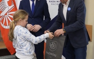Rozstrzygnięcie konkursu plastycznego „Ferie w Kadrze: Zima w Moich Oczach” (2)