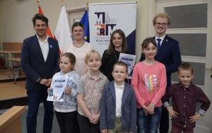 Rozstrzygnięcie konkursu plastycznego „Ferie w Kadrze: Zima w Moich Oczach” (11)