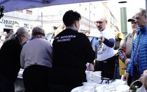 Śniadanie Wielkanocne na raciborskim rynku (4)
