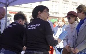 Śniadanie Wielkanocne na raciborskim rynku (12)