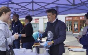 Śniadanie Wielkanocne na raciborskim rynku (12)