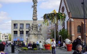 Śniadanie Wielkanocne na raciborskim rynku (16)