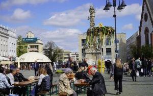 Śniadanie Wielkanocne na raciborskim rynku (6)