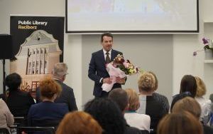Dzień bibliotekarza w raciborskiej bibliotece (10)