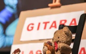  LUTNIA, TEORBA, gitara barokowa na koncertach umuzykalniających w RCK – czym różnią się od współczesnych gitar? (5)