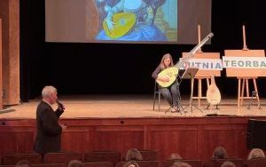  LUTNIA, TEORBA, gitara barokowa na koncertach umuzykalniających w RCK – czym różnią się od współczesnych gitar? (9)