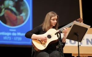  LUTNIA, TEORBA, gitara barokowa na koncertach umuzykalniających w RCK – czym różnią się od współczesnych gitar? (3)