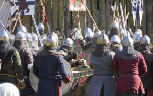 Szczęk oręża w Raciborskim Grodzie Średniowiecznym (5)