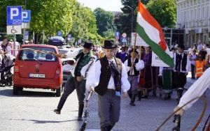 Barwny korowód przeszedł ulicami Raciborza (10)