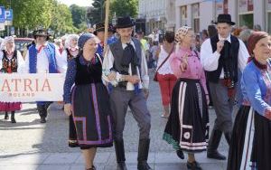 Barwny korowód przeszedł ulicami Raciborza (15)