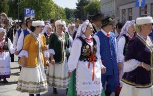 Barwny korowód przeszedł ulicami Raciborza (17)