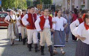 Barwny korowód przeszedł ulicami Raciborza (4)