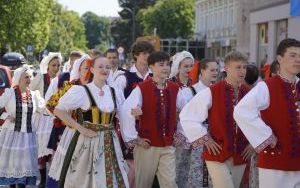 Barwny korowód przeszedł ulicami Raciborza (5)