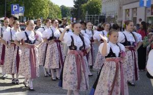 Barwny korowód przeszedł ulicami Raciborza (8)