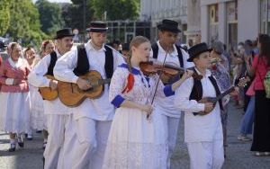 Barwny korowód przeszedł ulicami Raciborza (3)