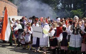 Barwny korowód przeszedł ulicami Raciborza (13)