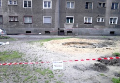 Plac zabaw dla dzieci (ul. Pomnikowa)