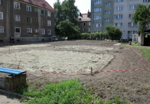 Plac zabaw dla dzieci (ul. Pomnikowa)