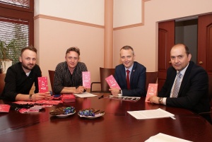 Podpisanie umowy na Intro Festiwal 