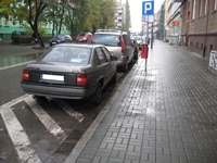 Parkowanie na powierzchni wyłączonej z ruchu.