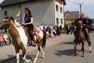 Procesja konna w Sudole