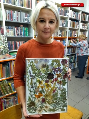 Świąteczne warsztaty dla dzieci w bibliotece w Markowicach